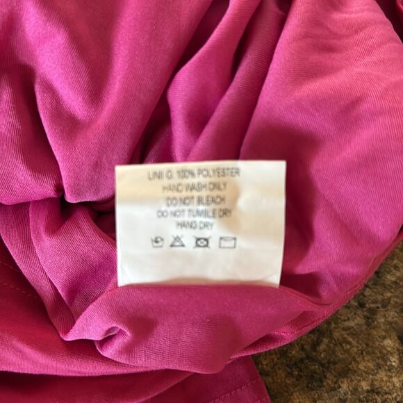 YAURA Fope Twist Front Cutout Dress Hot Pink Ruched Bodycon Club  NEW UK 6 US 2 - Picture 9 of 12